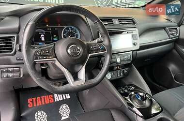 Хэтчбек Nissan Leaf 2018 в 