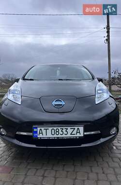 Хетчбек Nissan Leaf 2012 в 