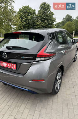 Хетчбек Nissan Leaf 2021 в 