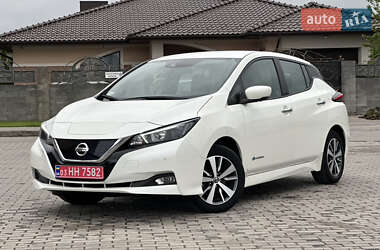 Хетчбек Nissan Leaf 2020 в 