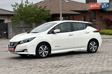 Хетчбек Nissan Leaf 2020 в 