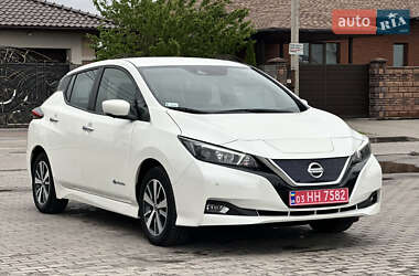 Хетчбек Nissan Leaf 2020 в 