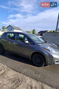 Хэтчбек Nissan Leaf 2016 в Киеве