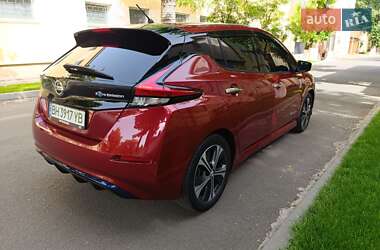 Хетчбек Nissan Leaf 2018 в 