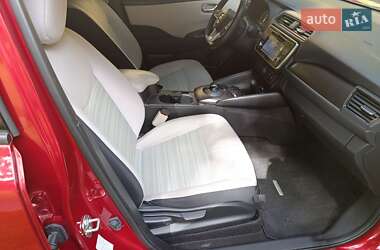 Хетчбек Nissan Leaf 2018 в 