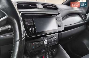 Хетчбек Nissan Leaf 2018 в 