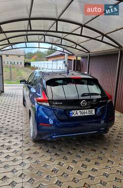 Хетчбек Nissan Leaf 2018 в 