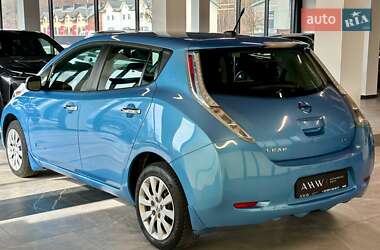 Хетчбек Nissan Leaf 2013 в 