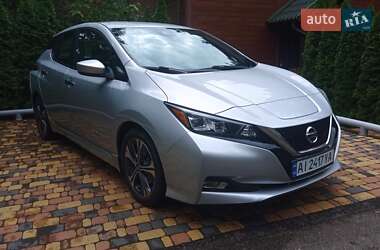 Хэтчбек Nissan Leaf 2018 в Киеве