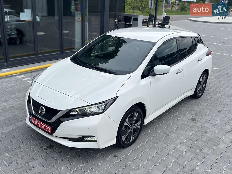 Хэтчбек Nissan Leaf 2020 в Владимире