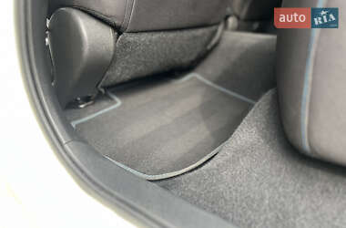 Хетчбек Nissan Leaf 2020 в 