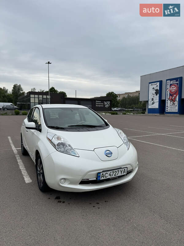 Хетчбек Nissan Leaf 2016 в Ковелі