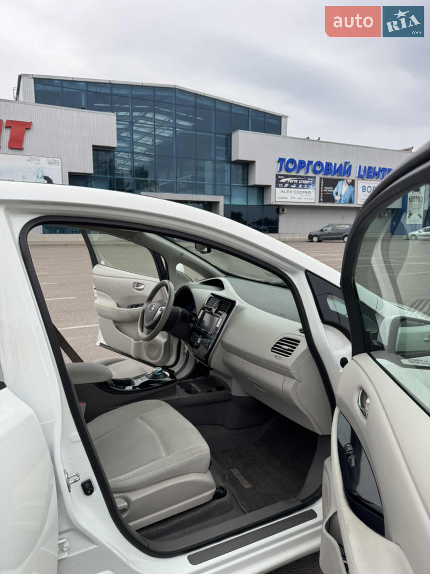 2016 Nissan Leaf - мініатюра 9