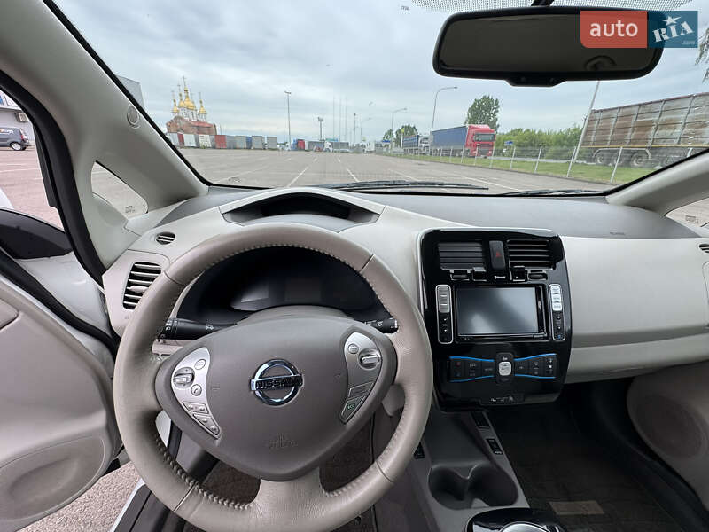 Хетчбек Nissan Leaf 2016 в Ковелі