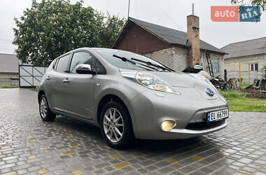 Хетчбек Nissan Leaf 2015 в Кременчуці