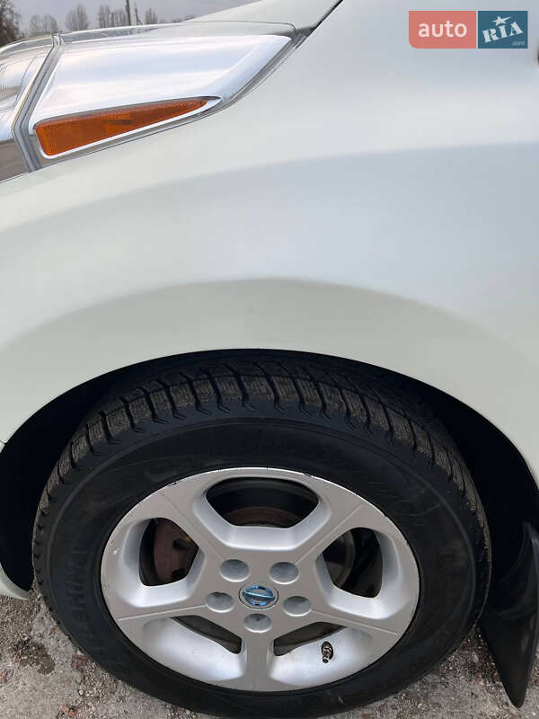 Хэтчбек Nissan Leaf 2012 в Белгороде-Днестровском