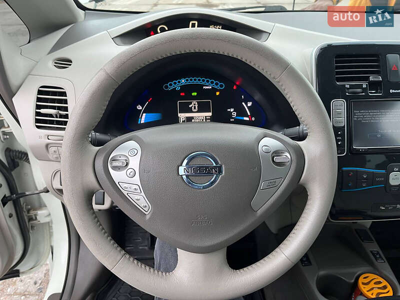 Хэтчбек Nissan Leaf 2012 в Белгороде-Днестровском