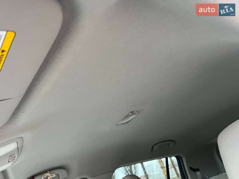 Хэтчбек Nissan Leaf 2012 в Белгороде-Днестровском