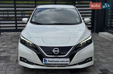 Хетчбек Nissan Leaf 2019 в 