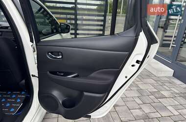 Хетчбек Nissan Leaf 2019 в 
