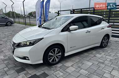 Хетчбек Nissan Leaf 2019 в 