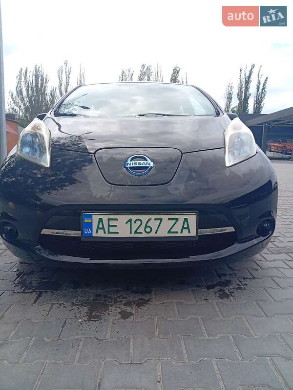 Хэтчбек Nissan Leaf 2013 в Кривом Роге