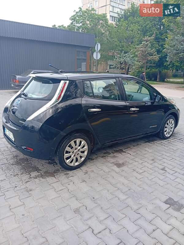 Хэтчбек Nissan Leaf 2013 в Кривом Роге