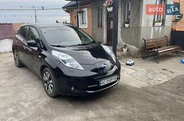 Хэтчбек Nissan Leaf 2011 в Луцке