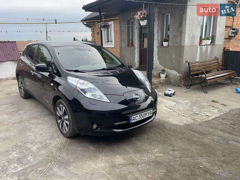 Nissan Leaf 2011