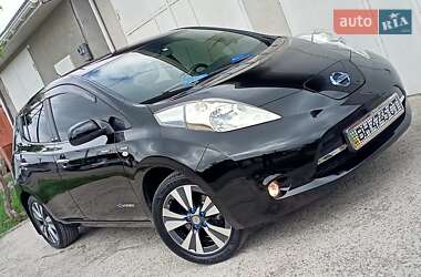 Хэтчбек Nissan Leaf 2016 в Одессе