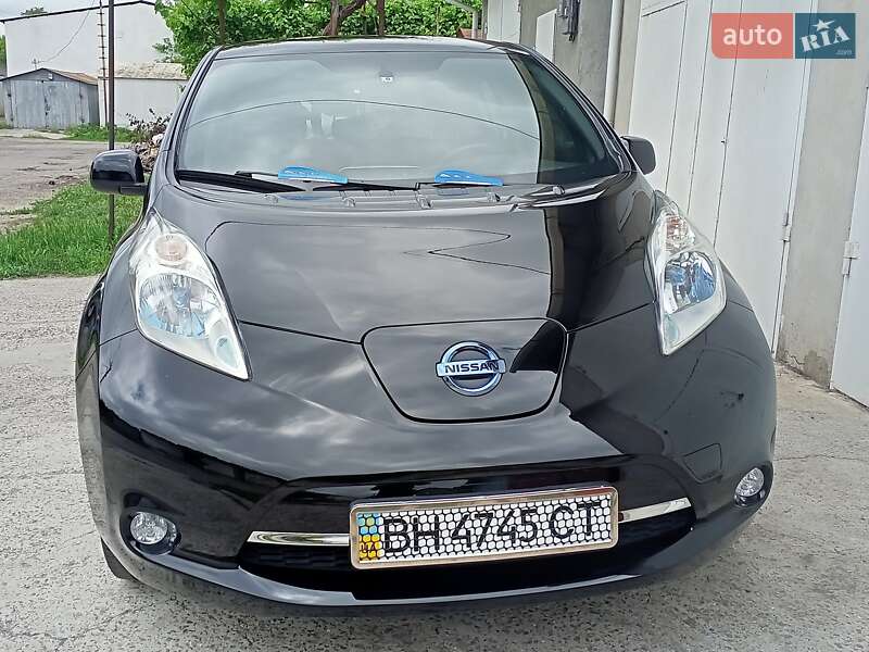 Хэтчбек Nissan Leaf 2016 в Одессе