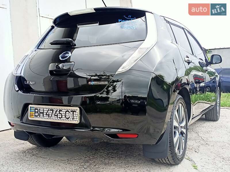 Хэтчбек Nissan Leaf 2016 в Одессе