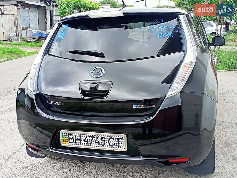 Хэтчбек Nissan Leaf 2016 в Одессе