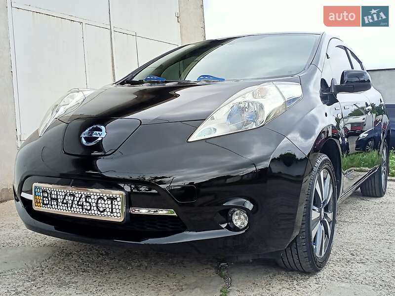 Хэтчбек Nissan Leaf 2016 в Одессе