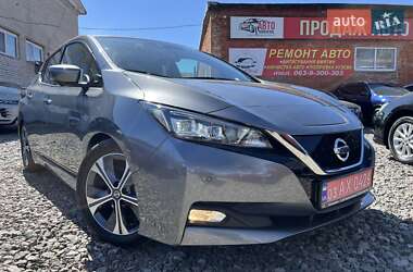 Хэтчбек Nissan Leaf 2019 в Смеле