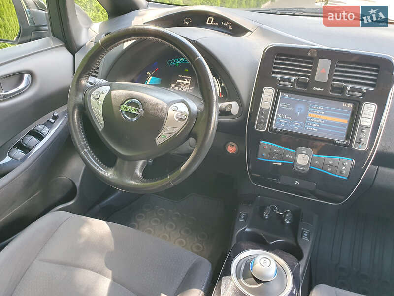 Хетчбек Nissan Leaf 2014 в Горі