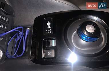 Хэтчбек Nissan Leaf 2018 в 