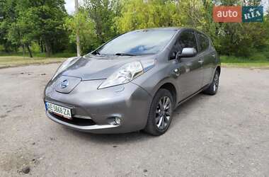 Хетчбек Nissan Leaf 2014 в Дніпрі
