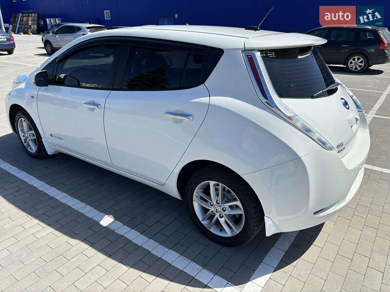 Nissan Leaf 2015