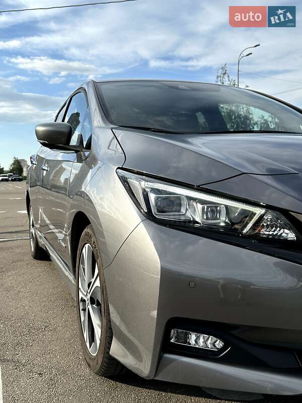 Хэтчбек Nissan Leaf 2020 в Львове