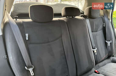 Хэтчбек Nissan Leaf 2014 в 