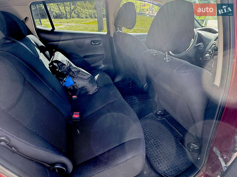 Хэтчбек Nissan Leaf 2017 в Харькове