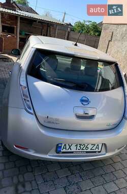 Хэтчбек Nissan Leaf 2011 в Харькове