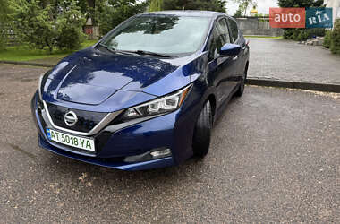 Хэтчбек Nissan Leaf 2018 в 