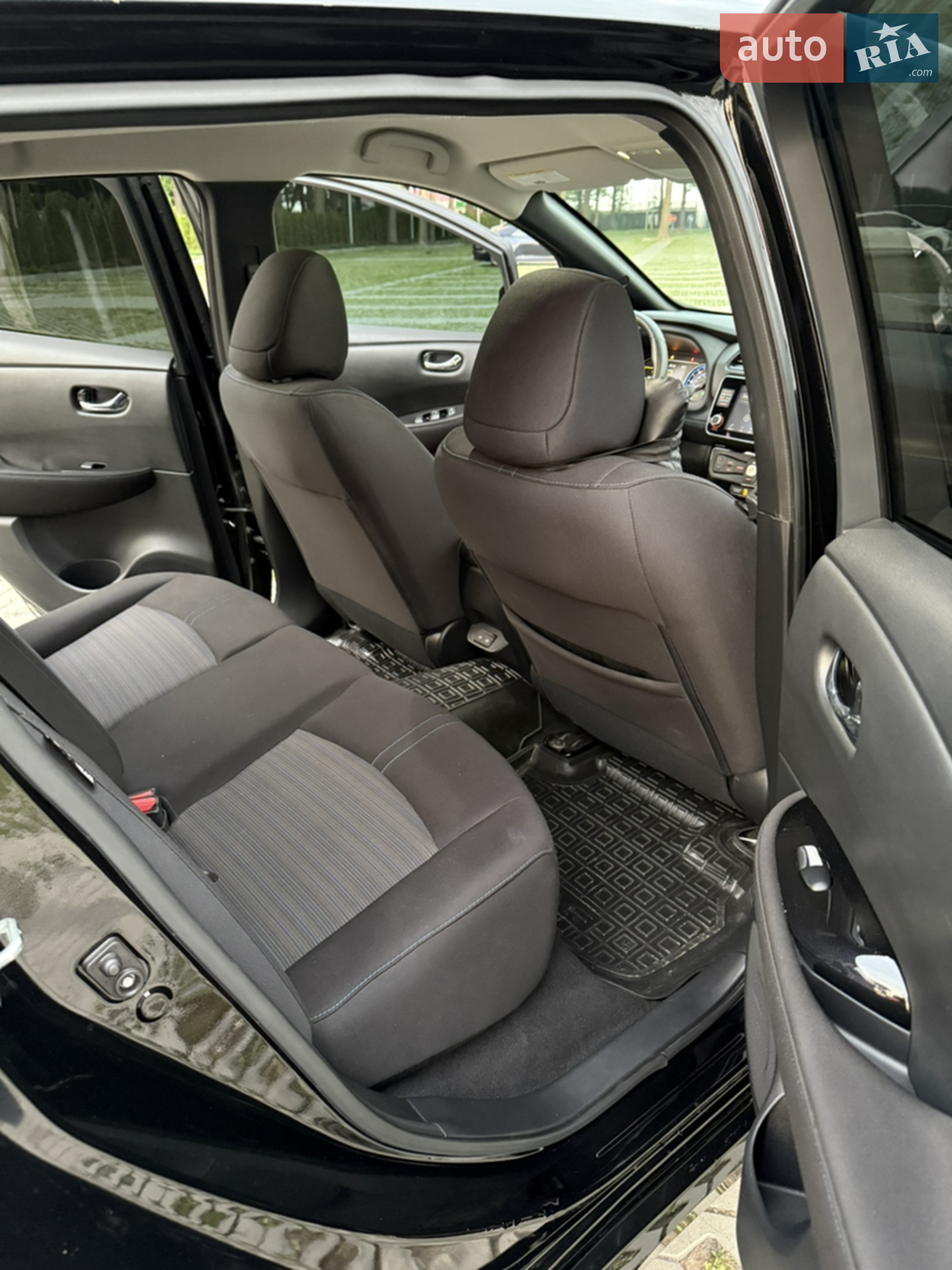 2020 Nissan Leaf - мініатюра 23