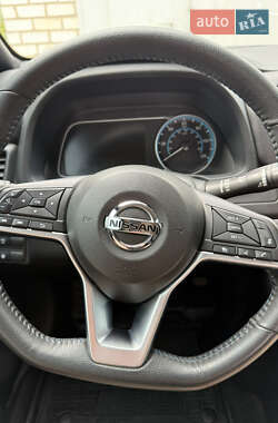 Хетчбек Nissan Leaf 2020 в 