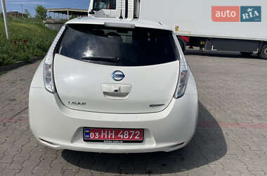 Хэтчбек Nissan Leaf 2017 в 