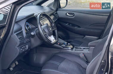 Хэтчбек Nissan Leaf 2018 в 