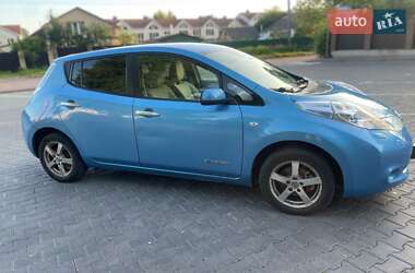 Хетчбек Nissan Leaf 2012 в 