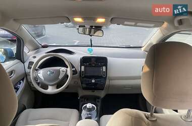 Хетчбек Nissan Leaf 2012 в 